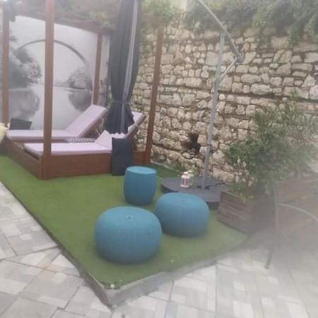 Οικία Με Αυλή Και Πάρκινγκ, Μέσα Στο Κάστρο Της Πόλης Villa อิโออันนินา ภายนอก รูปภาพ